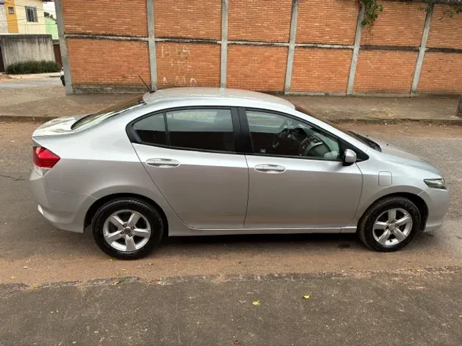 Honda City Sedan LX 1.5 Flex 16V 4P Aut. 2012