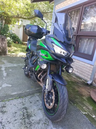 Versys 650 Tourer 2024 (COMPLETA - apenas 740km - NOVA)