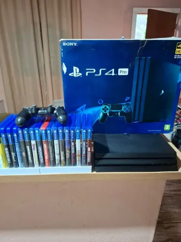 Vendo PS4 PRO