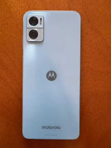 Motorola E22