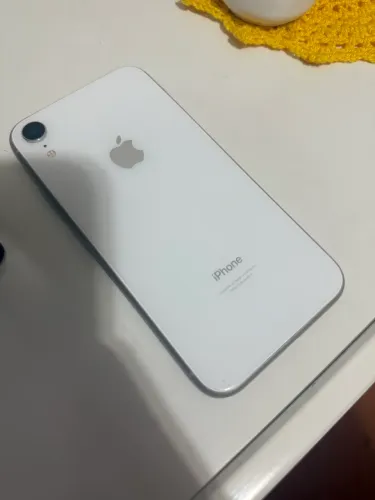 iPhone XR 64 GB