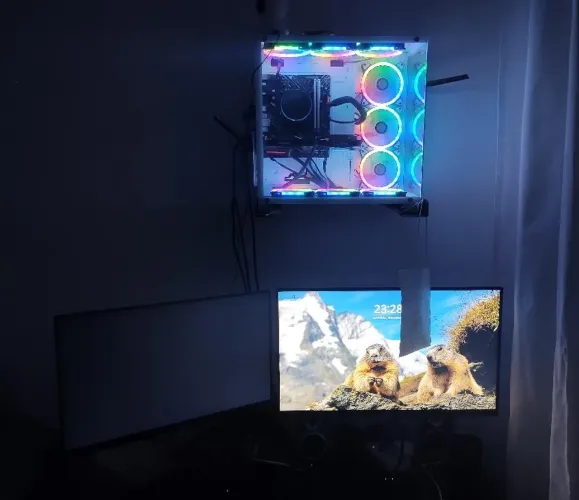 Pc Gamer- i5 12400F 12th 16GB Ram DDR4 RX6600 + 2 monitores video 23? + monitores de audio
