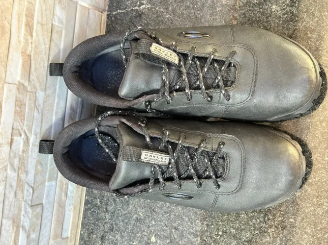 Bota Oakley Enduro 