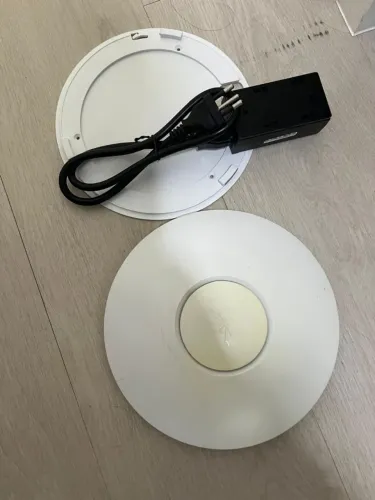 Access Point Ubiquite Unifi AP (UAP)