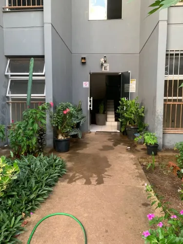Alugo apartamento no residencial flor da Amazônia