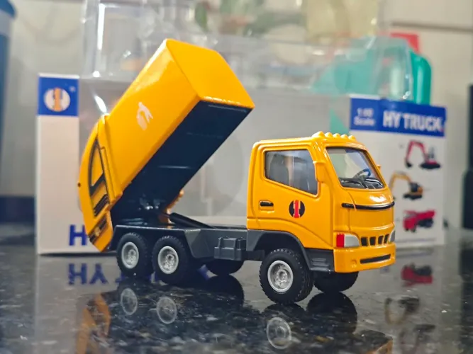 Miniatura Caminhão de Lixo - diecast