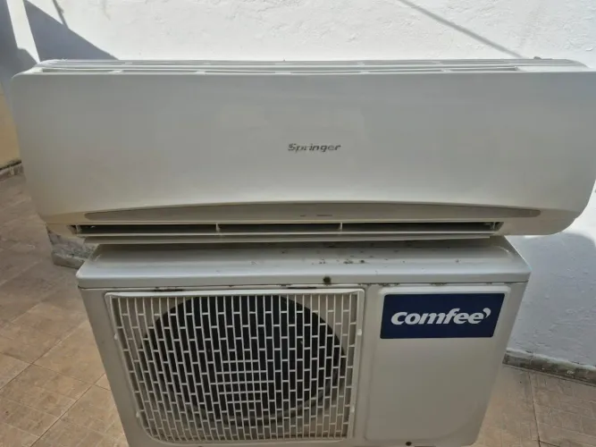 Vendo Ar condicionado de 9000 BTUS marca Springer