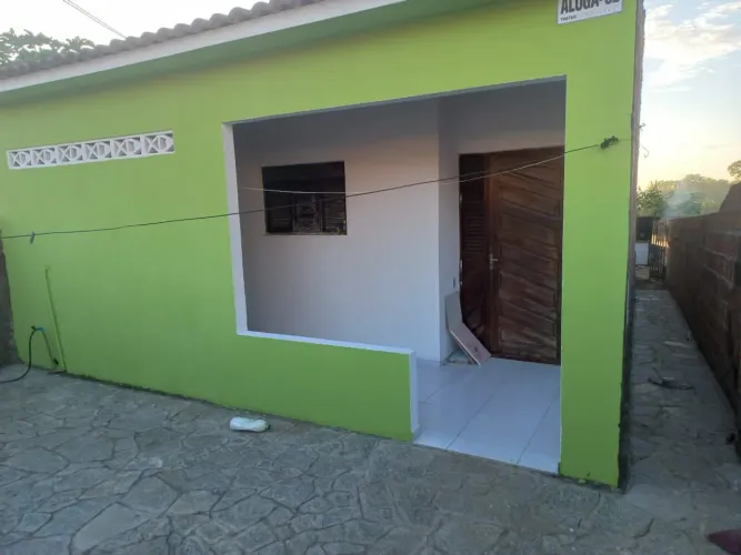 Casa a venda, próximo ao centro da cidade de Conde
