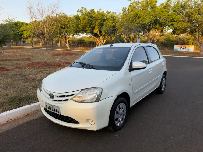 Toyota Etios XS 1.5 Flex 16V 5P Aut. 2017