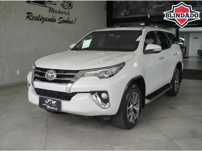 Toyota Hilux SW4 4X4 2.8 Diesel 2017