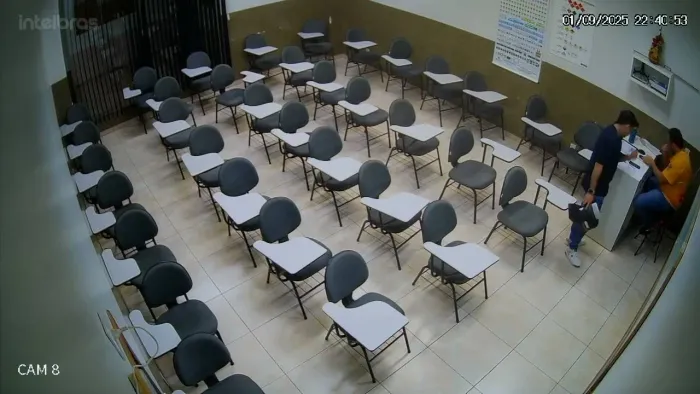 Carteira Escolar estofada com braço
