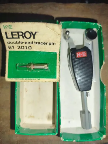 Normografo Leroy