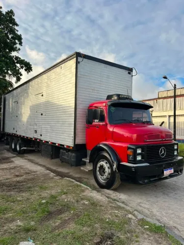 Mercedes 1113 baú 11.5 mt
