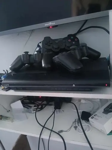 Vendo ps3 Desbloqueado 