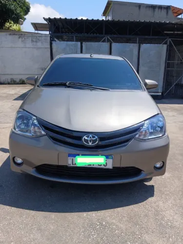 Toyota Etios X 1.3 Flex 16V 5P Mec. 2017