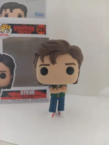 FUNKO POP STEVE STRANGER THINGS. Novo.