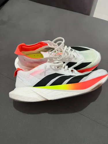 Vendo tênis Adidas