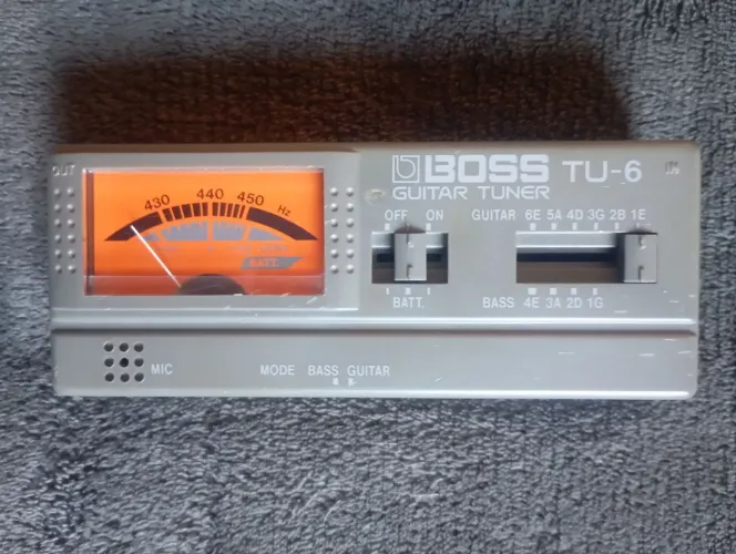 Afinador Guitarra e Contra Baixo Boss TU-6