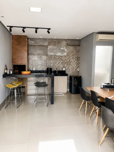 Ótima casa no bairro Acácias