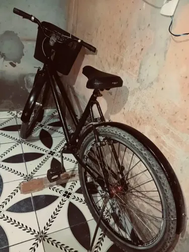Vendo essa bike para seus passeios , aventuras e etc..