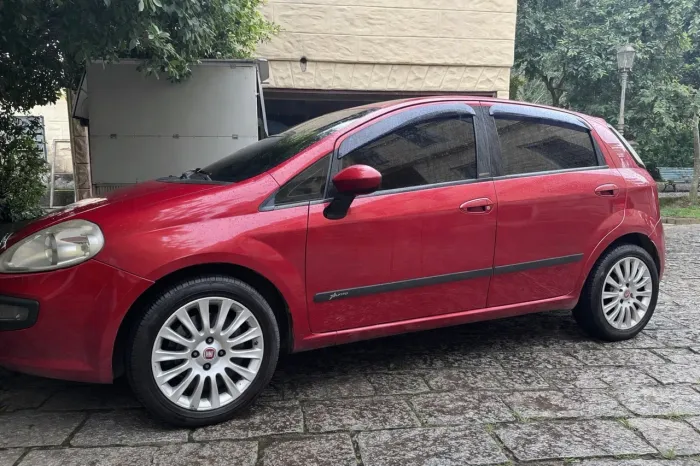Fiat Punto Attractive 1.4 Fire Flex 8V 5P 2014