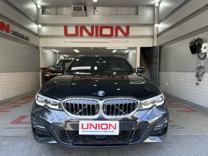 BMW 320I A 2.0 TB M Sport Activeflex 16V 4P 2022