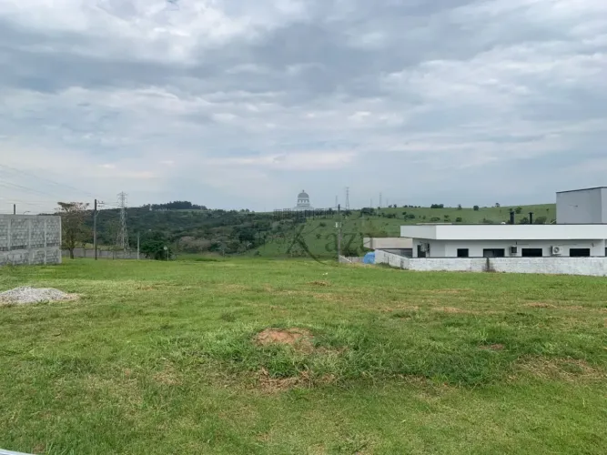 Terreno em Condomínio - Condomínio Bella Vitta Caminho da Mata - Vila Galvão - Caçapava -