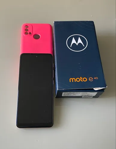 Celular Motorola e40 rosê 64gb excelente