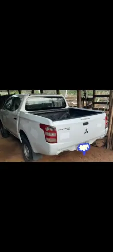 Mitsubishi L200 Triton Sport GLX 2.4 CD Diesel Mec. 2020