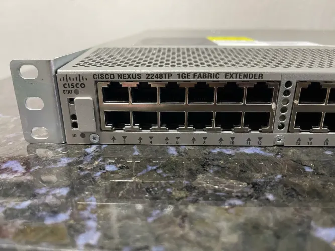 Switch Cisco Nexus N2k-c2248tp-1ge V03 Fabric Extender 48p