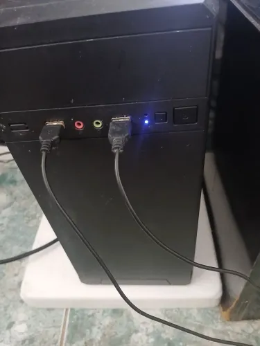 R$250 Vendo um computador windons 7 CPU