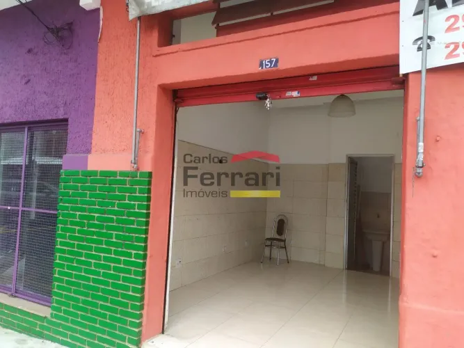 Loja 22 metros, a uma quadra do metro Santana.