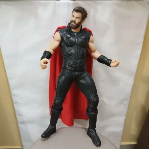 Boneco Thor gigante Marvel mimo 