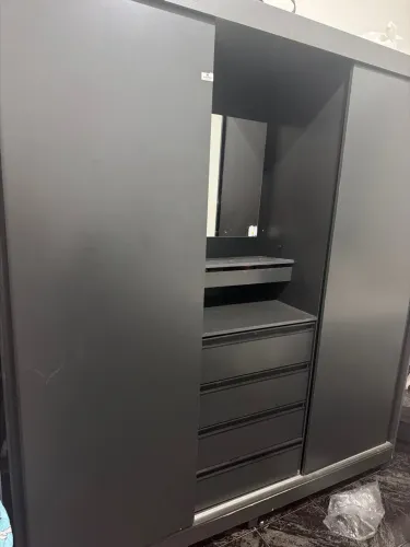 guarda-roupa porta de correr