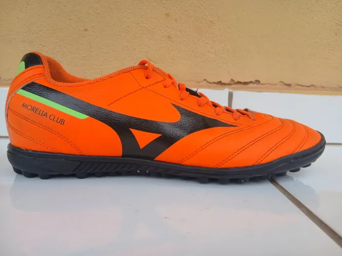 Chuteira society Mizuno Morelia Club