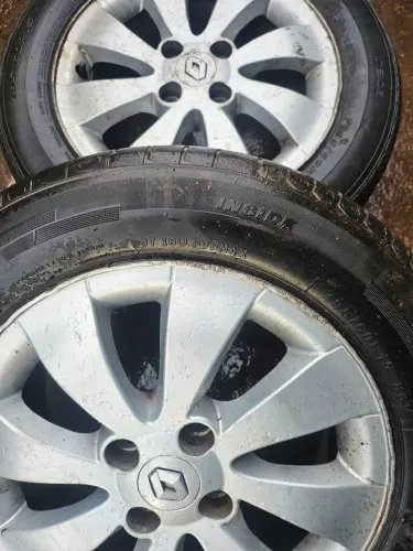Jogo de rodas de liga-leve aro 15 com pneus para Renault Clio lugan sandero.