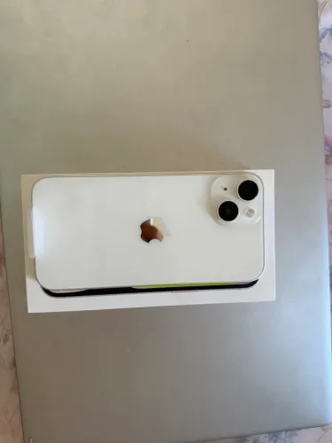iPhone 14 branco - 128GB / Perfeito e todo original, sem nenhuma avaria.