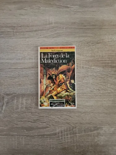 Forêt de la malédiction Fighting Fantasy Aventuras Fantásticas Steve Jackson Livingstone
