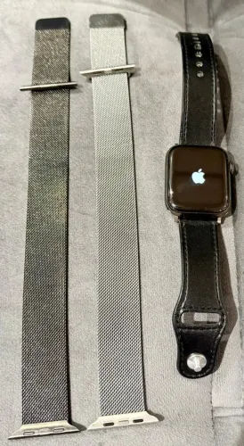 Apple Watch Series 6 (GPS + Cellular) 44 mm M09J3BE/A A2376 +3 pulseiras grátis