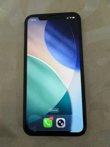 Celular, iPhone 11