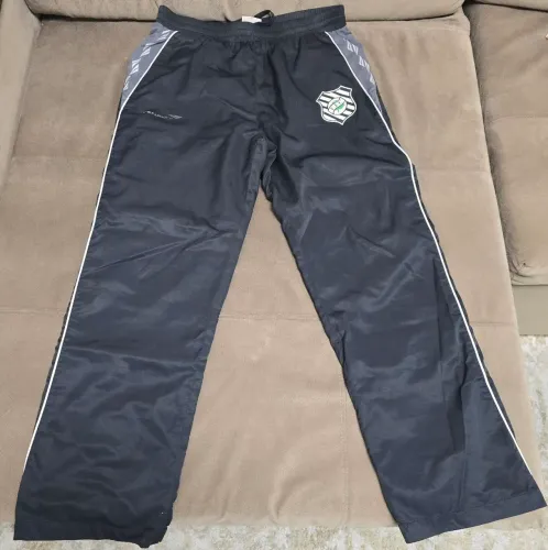 Calça tactel Figueirense pênalti - Tamanho P - detalhe no símbolo