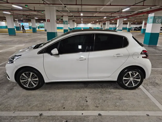 Peugeot 208 Griffe 1.6 Flex 16V 5P Aut. 2018