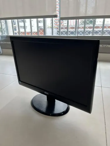 Monitor AOC 17,5 POLEGADAS 