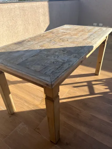 Mesa de madeira para reformar