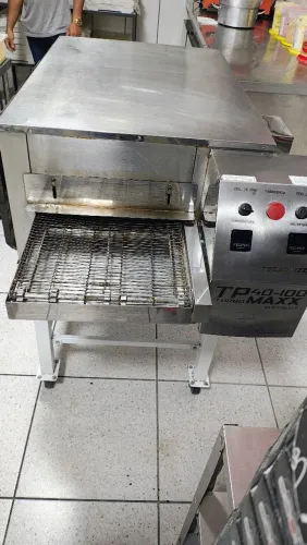 Forno esteira elétrico Tecnopizza
