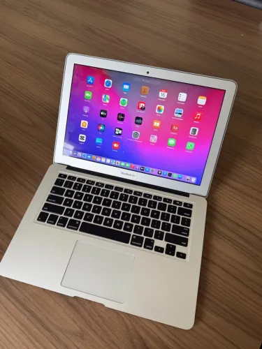 VENDE-SE MACBOOK