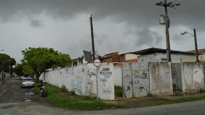 CIDADE DOS FUNCIONARIOS - R MANOEL MONTEIRO 79, lot 002 quadra 002, aprox 191m², 2 salas,