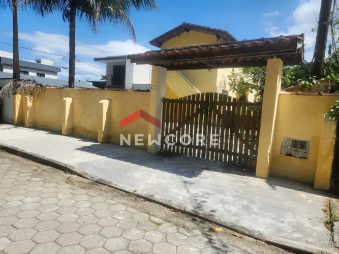 Casa de condomínio em Rua Um - Verde Mar - Caraguatatuba/SP