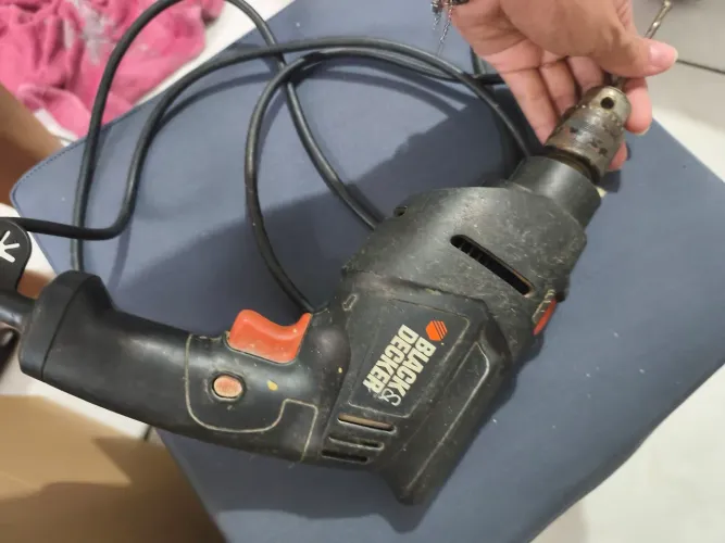 Furadeira Black Decker