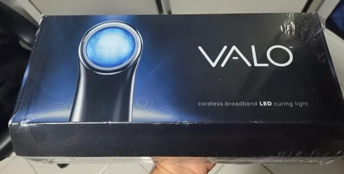 Valo ultradent lacrado 